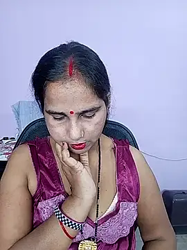 Snapshot of reemacouple007 chatting on April 2026 08:13:01 AM reemacouple007 online show from April 2026 08:13:01 AM