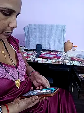 Snapshot of reemacouple007 chatting on May 2026 07:28:02 AM reemacouple007 online show from May 2026 07:28:02 AM