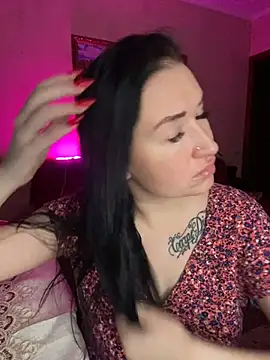 Snapshot of Roxana_Bell chatting on March 2025 06:23:02 PM Roxana Bell online show from March 2025 06:23:02 PM