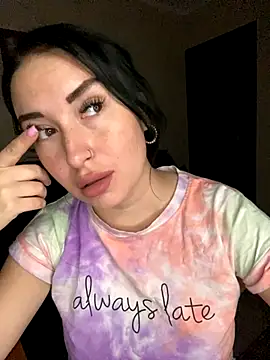 Snapshot of Roxana_Bell chatting on October 2025 05:01:01 PM Roxana Bell online show from October 2025 05:01:01 PM