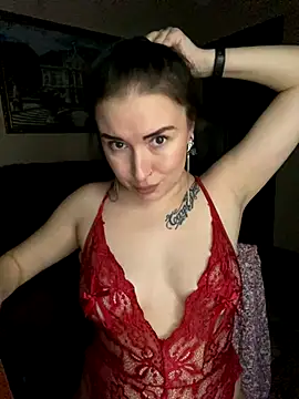 Snapshot of Roxana_Bell chatting on November 2025 07:59:02 PM Roxana Bell online show from November 2025 07:59:02 PM