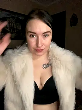 Snapshot of Roxana_Bell chatting on November 2025 05:16:01 PM Roxana Bell online show from November 2025 05:16:01 PM