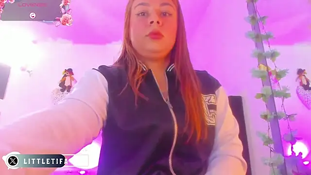 little tifanny82 online show from November 2025 02:27:02 PM