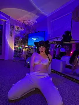 urpuppymoon online show from February 2026 01:01:02 AM