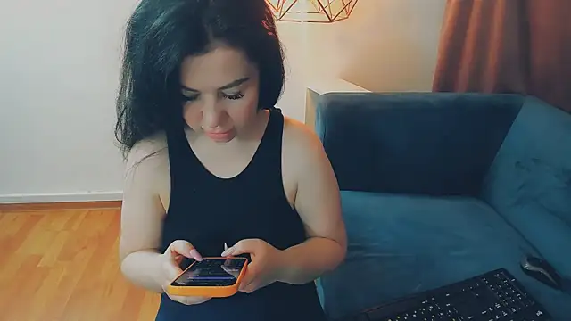 LayaFlow online show from April 2026 07:06:02 AM