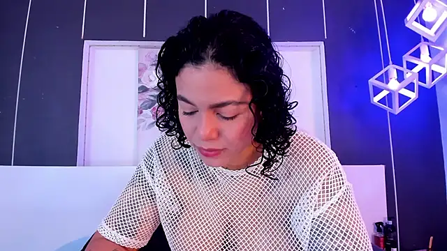 Snapshot of Alexxxholy chatting on January 2025 01:41:01 PM Alexxxholy online show from January 2025 01:41:01 PM