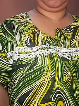 Snapshot of Ravina_patil1 chatting on February 2025 04:25:02 AM Ravina patil1 online show from February 2025 04:25:02 AM