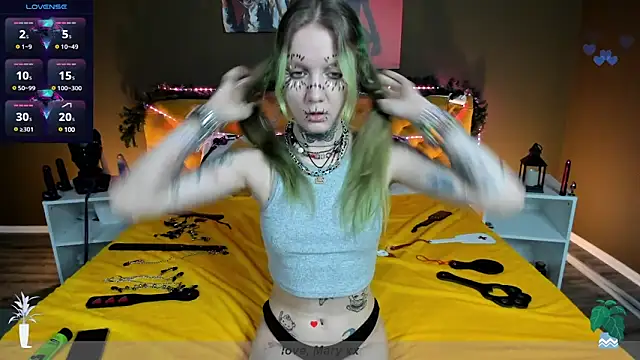 Mary Xextra online show from December 2024 01:29:01 AM