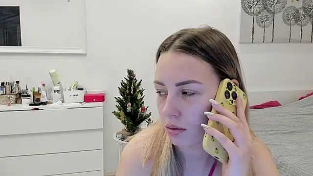 Snapshot of Mia_shy1 chatting on December 2024 07:26:02 AM Mia shy1 online show from December 2024 07:26:02 AM