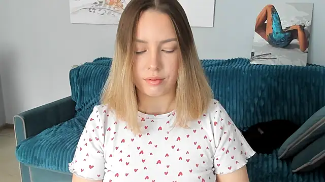 Snapshot of Mia_shy1 chatting on February 2025 06:58:02 AM Mia shy1 online show from February 2025 06:58:02 AM