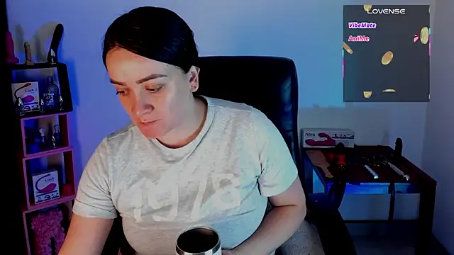 sara goodgirl13 online show from September 2025 01:27:01 PM