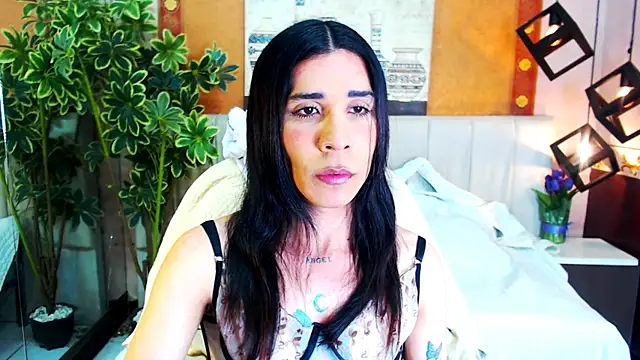 SaraSofia44 online show from June 2026 04:31:02 PM