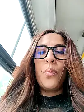 Snapshot of Lena-32 chatting on February 2025 03:24:02 PM Lena-32 online show from February 2025 03:24:02 PM