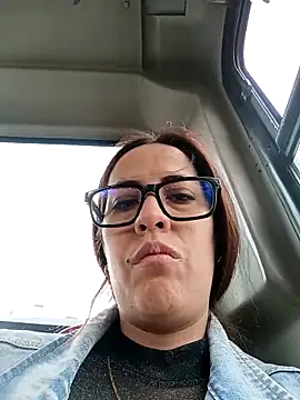 Snapshot of Lena-32 chatting on February 2025 03:32:02 PM Lena-32 online show from February 2025 03:32:02 PM