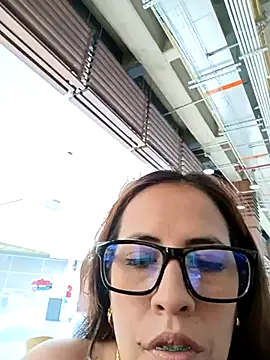 Snapshot of Lena-32 chatting on March 2025 05:18:01 PM Lena-32 online show from March 2025 05:18:01 PM