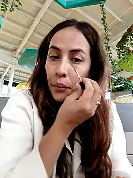 Snapshot of Lena-32 chatting on March 2025 05:10:02 PM Lena-32 online show from March 2025 05:10:02 PM