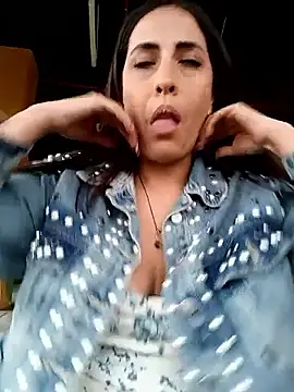 Lena-32 online show from February 2026 11:00:01 PM