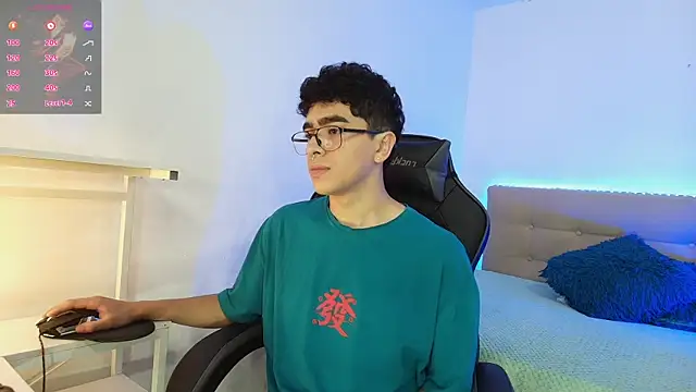 Snapshot of _nickconnor01 chatting on November 2025 03:12:02 AM nickconnor01 online show from November 2025 03:12:02 AM