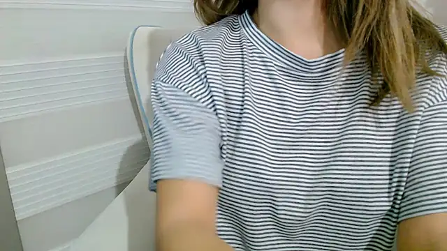 Snapshot of Topmodell chatting on January 2025 10:28:01 PM Topmodell online show from January 2025 10:28:01 PM