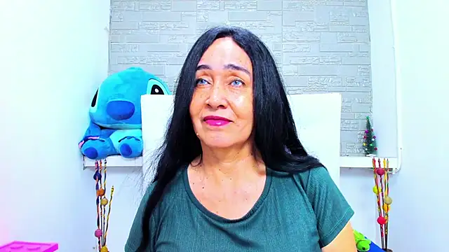 Snapshot of HorniestMilf chatting on September 2025 08:01:02 PM HorniestMilf online show from September 2025 08:01:02 PM