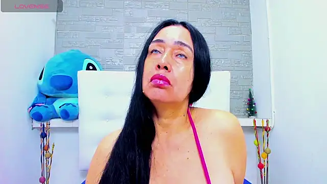 Snapshot of HorniestMilf chatting on November 2025 11:54:02 PM HorniestMilf online show from November 2025 11:54:02 PM