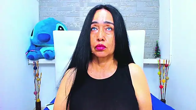 Snapshot of HorniestMilf chatting on November 2025 08:32:01 PM HorniestMilf online show from November 2025 08:32:01 PM