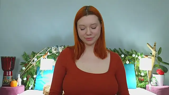 Snapshot of MileyMiller chatting on December 2024 02:33:01 PM MileyMiller online show from December 2024 02:33:01 PM