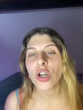 Snapshot of FlorBich chatting on November 2025 08:13:02 PM FlorBich online show from November 2025 08:13:02 PM