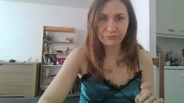 JasmineGlamour online show from April 2026 03:27:01 PM