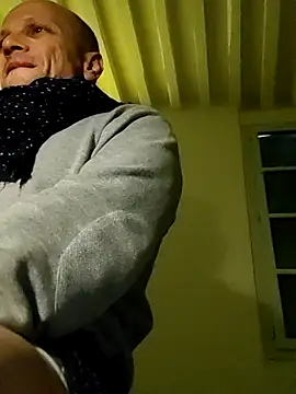 Snapshot of wedge75 chatting on October 2025 01:31:02 PM wedge75 online show from October 2025 01:31:02 PM