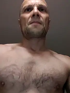 Snapshot of wedge75 chatting on November 2025 06:10:01 PM wedge75 online show from November 2025 06:10:01 PM