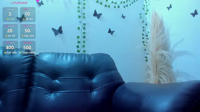 Amani Bakir online show from December 2025 01:09:01 PM