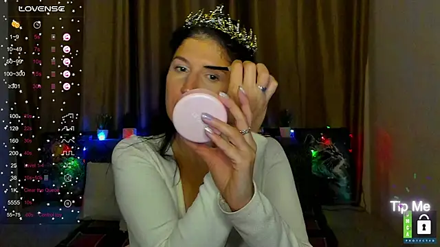 Alianna Solo Kisses online show from December 2025 06:21:01 AM