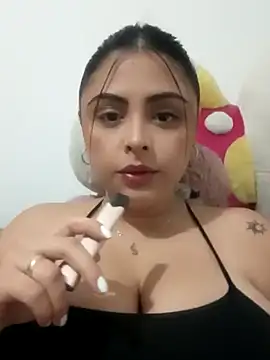 Snapshot of MelannyBell chatting on February 2025 08:55:01 PM MelannyBell online show from February 2025 08:55:01 PM