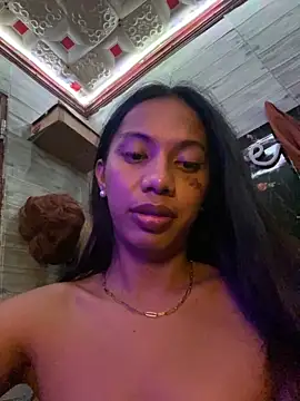 whiteladyboy online show from November 2025 10:43:02 AM