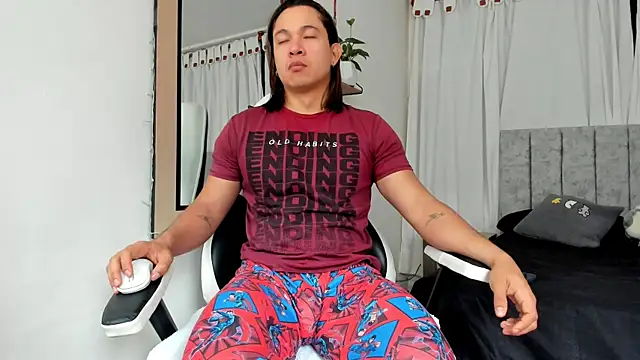 Valerioe online show from November 2025 01:01:02 PM