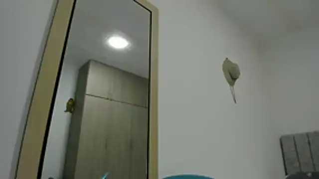 Valerioe online show from April 2026 02:12:01 PM