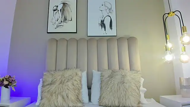 helen mooree online show from February 2026 01:40:01 PM