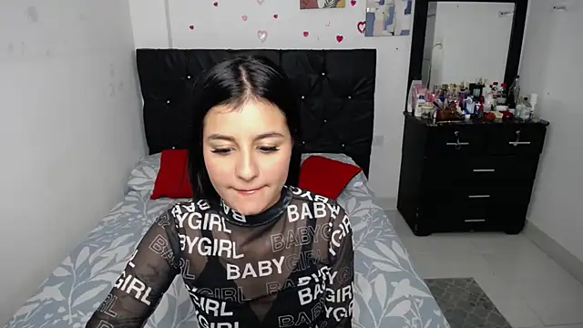 Snapshot of floweer_ chatting on October 2025 08:58:01 PM floweer online show from October 2025 08:58:01 PM