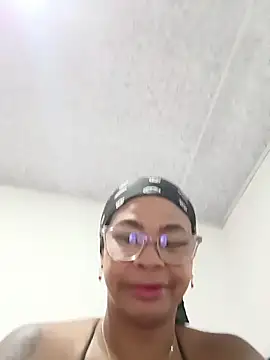 Melanie candy  online show from March 2026 07:41:01 PM