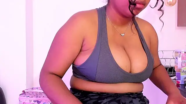 Lizzie Williams  online show from November 2025 03:17:02 AM