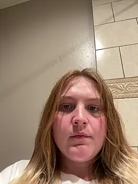 Snapshot of PhatAssBlond chatting on December 2024 06:01:01 AM PhatAssBlond online show from December 2024 06:01:01 AM