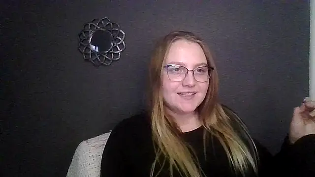 Snapshot of PhatAssBlond chatting on February 2025 02:28:02 AM PhatAssBlond online show from February 2025 02:28:02 AM