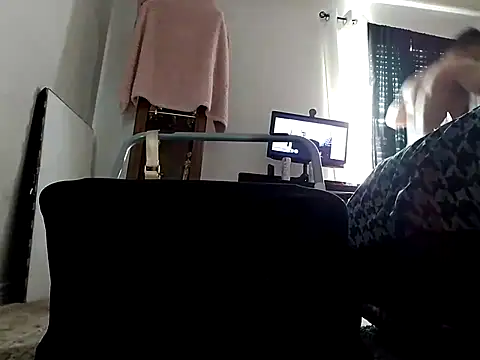 Amarok39 online show from March 2025 07:53:01 PM