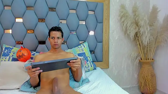 yayi derek online show from October 2025 11:38:01 AM