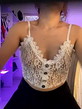 lia huan online show from September 2025 02:11:02 PM