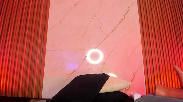 Emiilycollins online show from March 2025 03:54:02 AM