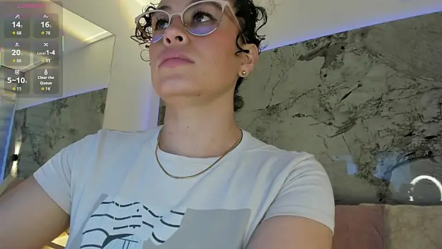 LIZ HOLMES online show from February 2026 11:50:01 AM