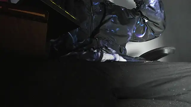 s sven03 online show from October 2025 01:50:01 AM