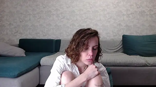 Snapshot of milly_ross chatting on November 2025 01:39:01 PM milly ross online show from November 2025 01:39:01 PM